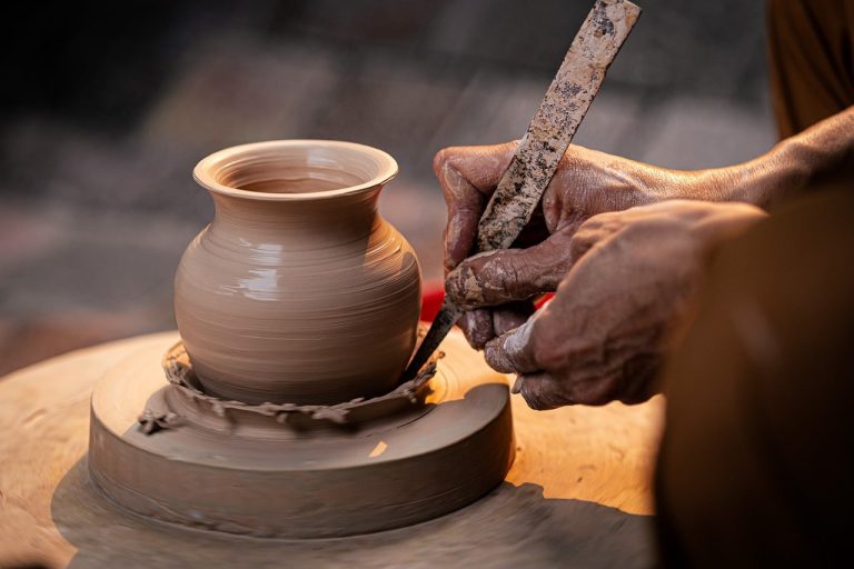 Cara Membuat Vas Bunga dari Air Dry Clay untuk Pemula: Alat dan Langkah Lengkap